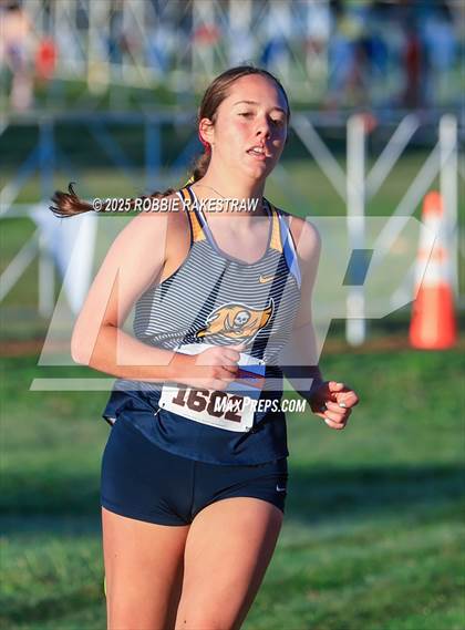 Thumbnail 1 in UIL 3A Girls Cross Country State Final photogallery.