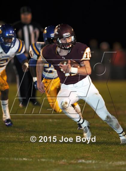 Thumbnail 3 in Piedmont vs. Madison Academy (AHSAA 3A Quarterfinal) photogallery.