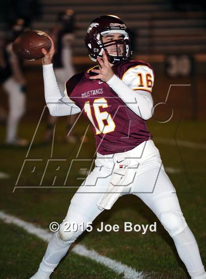 Thumbnail 2 in Piedmont vs. Madison Academy (AHSAA 3A Quarterfinal) photogallery.