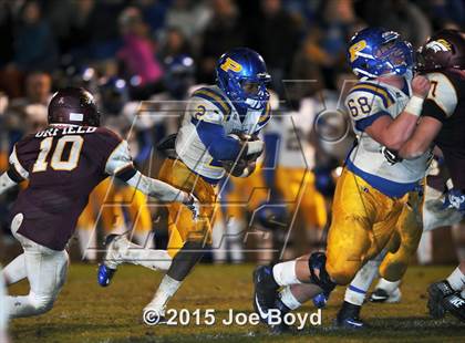 Thumbnail 3 in Piedmont vs. Madison Academy (AHSAA 3A Quarterfinal) photogallery.