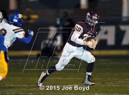 Thumbnail 2 in Piedmont vs. Madison Academy (AHSAA 3A Quarterfinal) photogallery.