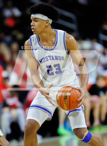 Thumbnail 1 in Millard North vs. Omaha Westside photogallery.
