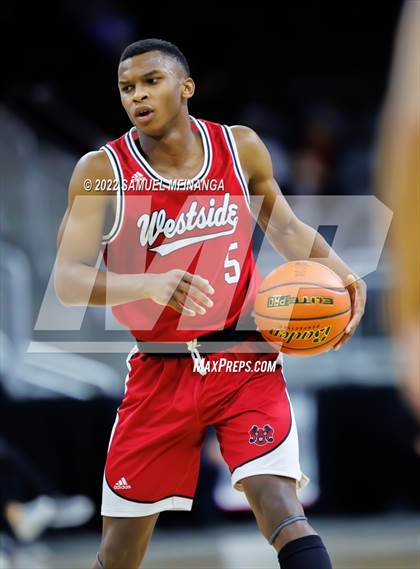 Thumbnail 1 in Millard North vs. Omaha Westside photogallery.