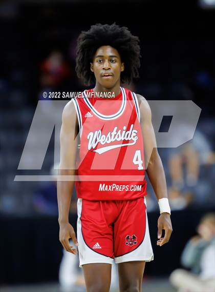 Thumbnail 1 in Millard North vs. Omaha Westside photogallery.