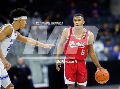 Thumbnail 3 in Millard North vs. Omaha Westside photogallery.