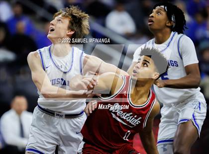 Thumbnail 1 in Millard North vs. Omaha Westside photogallery.
