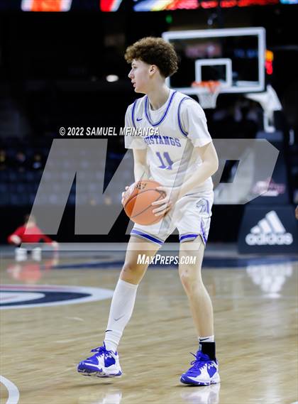 Thumbnail 1 in Millard North vs. Omaha Westside photogallery.