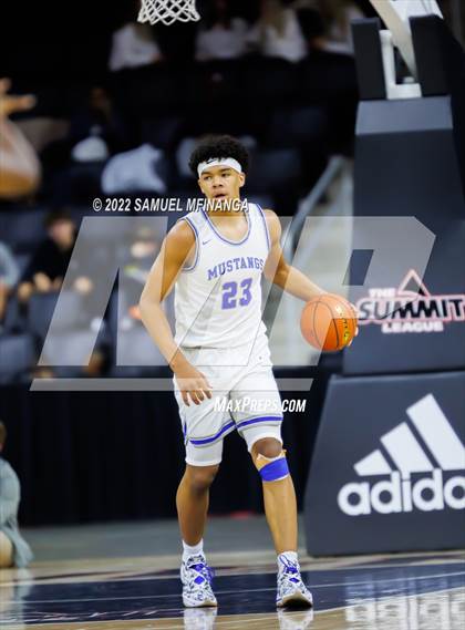 Thumbnail 1 in Millard North vs. Omaha Westside photogallery.