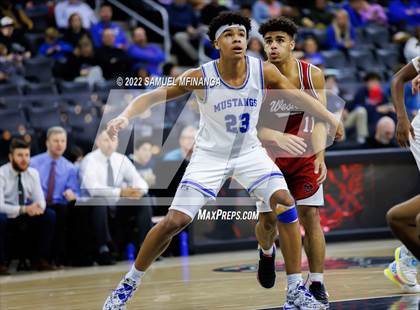 Thumbnail 3 in Millard North vs. Omaha Westside photogallery.