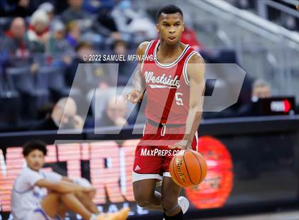 Thumbnail 2 in Millard North vs. Omaha Westside photogallery.