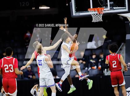 Thumbnail 3 in Millard North vs. Omaha Westside photogallery.