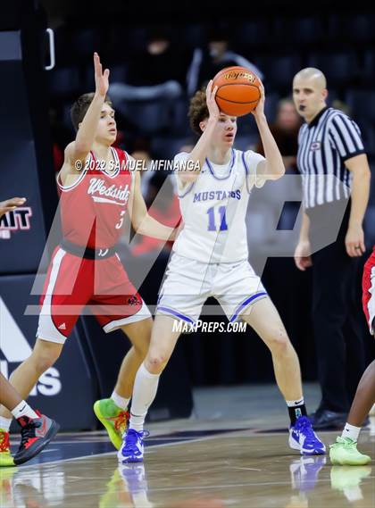 Thumbnail 3 in Millard North vs. Omaha Westside photogallery.