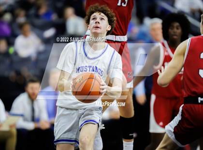 Thumbnail 1 in Millard North vs. Omaha Westside photogallery.
