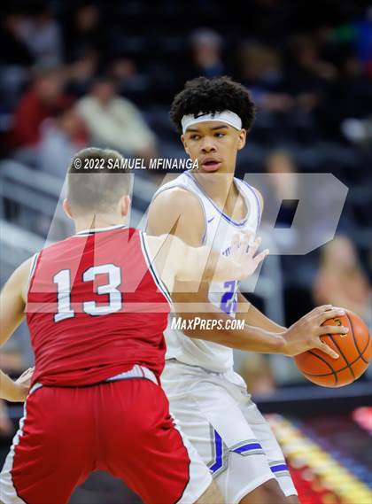 Thumbnail 3 in Millard North vs. Omaha Westside photogallery.