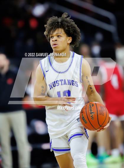 Thumbnail 1 in Millard North vs. Omaha Westside photogallery.