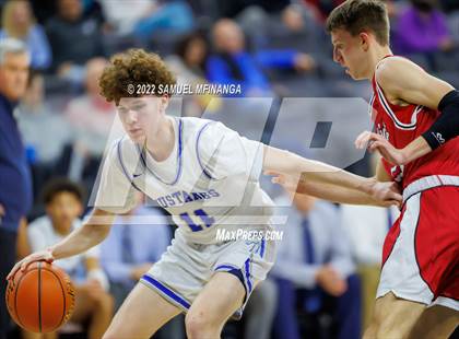 Thumbnail 3 in Millard North vs. Omaha Westside photogallery.