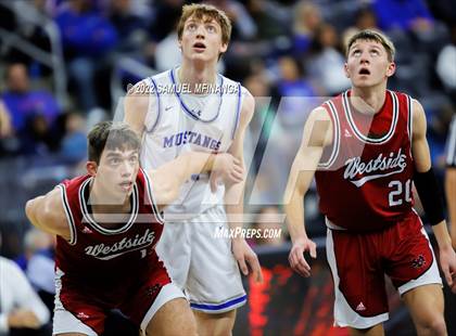 Thumbnail 1 in Millard North vs. Omaha Westside photogallery.