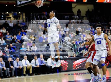 Thumbnail 1 in Millard North vs. Omaha Westside photogallery.
