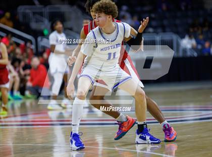 Thumbnail 1 in Millard North vs. Omaha Westside photogallery.
