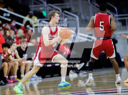 Thumbnail 1 in Millard North vs. Omaha Westside photogallery.