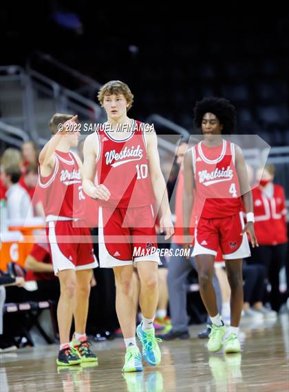 Thumbnail 2 in Millard North vs. Omaha Westside photogallery.