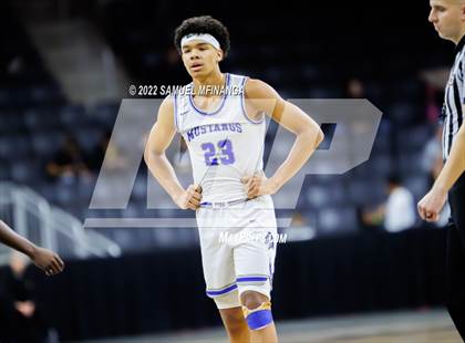Thumbnail 2 in Millard North vs. Omaha Westside photogallery.
