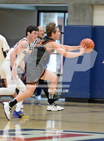 Thumbnail 3 in St. Margaret's vs. Huntington Beach (North South Challenge) photogallery.