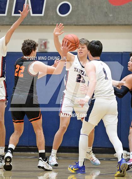 Thumbnail 2 in St. Margaret's vs. Huntington Beach (North South Challenge) photogallery.