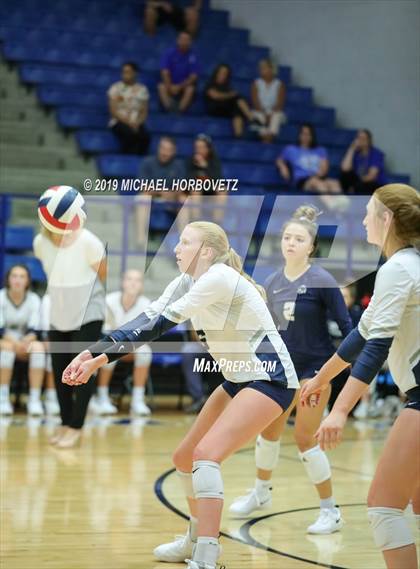 Thumbnail 3 in Flower Mound @ Plano West photogallery.
