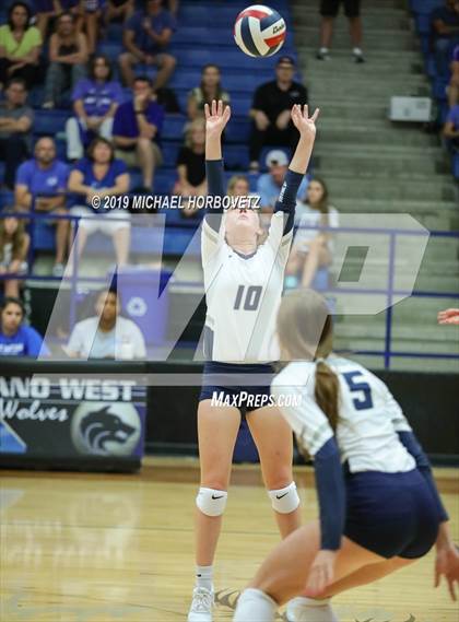 Thumbnail 1 in Flower Mound @ Plano West photogallery.
