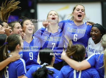 Thumbnail 2 in Flower Mound @ Plano West photogallery.