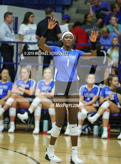 Thumbnail 2 in Flower Mound @ Plano West photogallery.