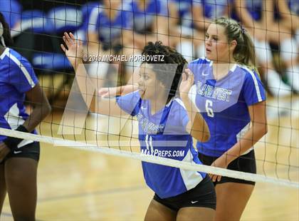 Thumbnail 2 in Flower Mound @ Plano West photogallery.