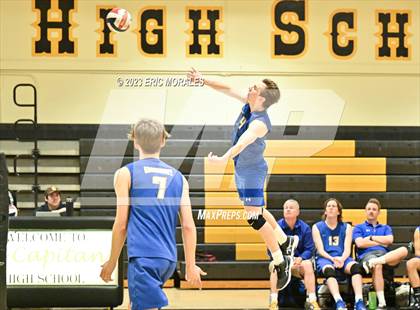 Thumbnail 2 in Grossmont @ El Capitan photogallery.