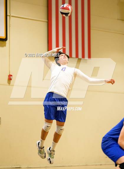 Thumbnail 3 in Grossmont @ El Capitan photogallery.