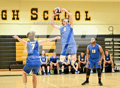 Thumbnail 2 in Grossmont @ El Capitan photogallery.