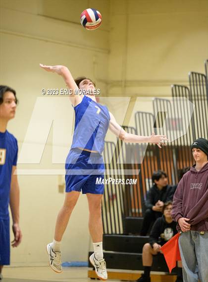Thumbnail 3 in Grossmont @ El Capitan photogallery.