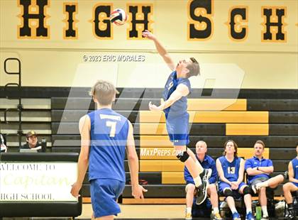 Thumbnail 1 in Grossmont @ El Capitan photogallery.