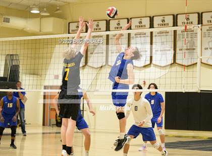 Thumbnail 2 in Grossmont @ El Capitan photogallery.