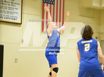 Thumbnail 1 in Grossmont @ El Capitan photogallery.