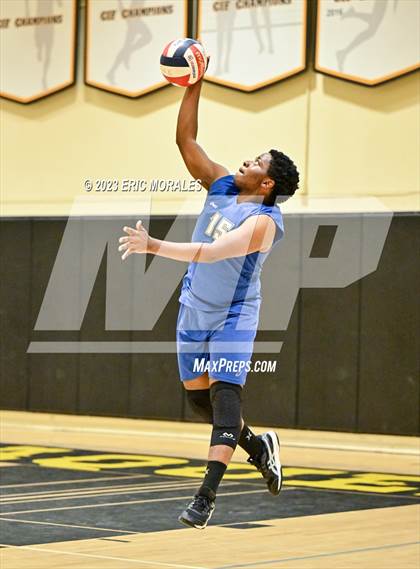 Thumbnail 3 in Grossmont @ El Capitan photogallery.