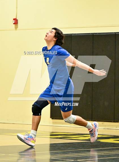 Thumbnail 3 in Grossmont @ El Capitan photogallery.