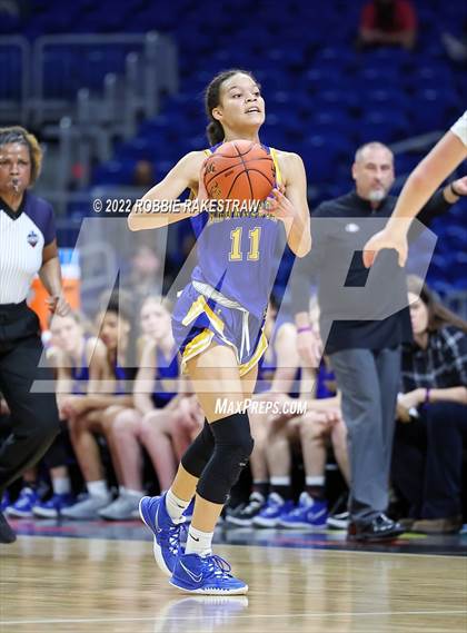 Thumbnail 2 in Hardin-Jefferson vs. Brownsboro (UIL 4A State Final) photogallery.