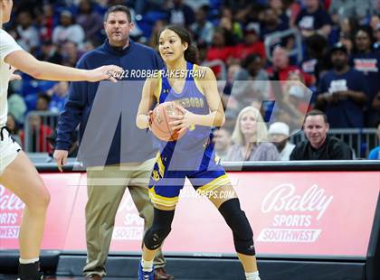 Thumbnail 2 in Hardin-Jefferson vs. Brownsboro (UIL 4A State Final) photogallery.