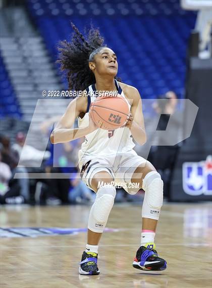 Thumbnail 3 in Hardin-Jefferson vs. Brownsboro (UIL 4A State Final) photogallery.