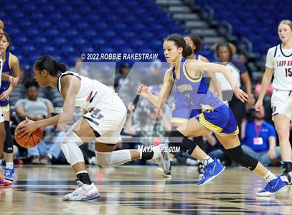 Thumbnail 2 in Hardin-Jefferson vs. Brownsboro (UIL 4A State Final) photogallery.