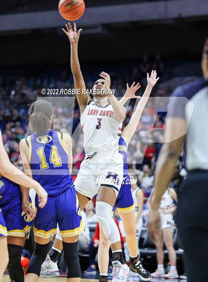 Thumbnail 1 in Hardin-Jefferson vs. Brownsboro (UIL 4A State Final) photogallery.