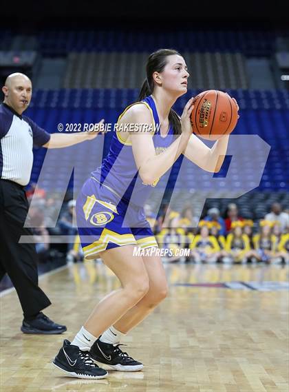 Thumbnail 1 in Hardin-Jefferson vs. Brownsboro (UIL 4A State Final) photogallery.