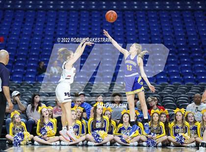 Thumbnail 3 in Hardin-Jefferson vs. Brownsboro (UIL 4A State Final) photogallery.