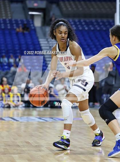 Thumbnail 2 in Hardin-Jefferson vs. Brownsboro (UIL 4A State Final) photogallery.